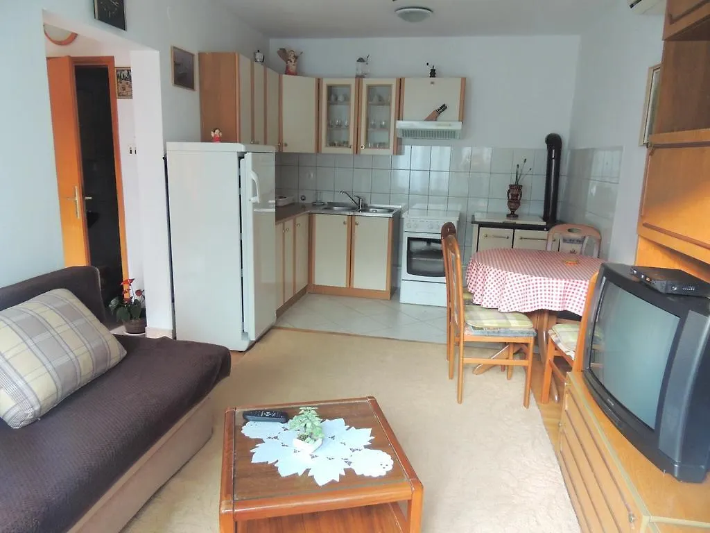 Apartment In Novi Vinodolski 15274 Chorvatsko